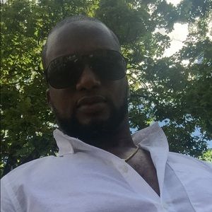 Meet your Posher, Marlon